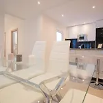 מלון Gallery